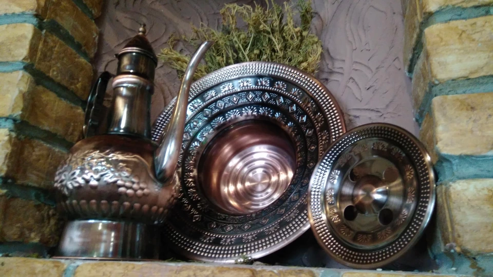 Кафе Султан. Медная чеканная посуда