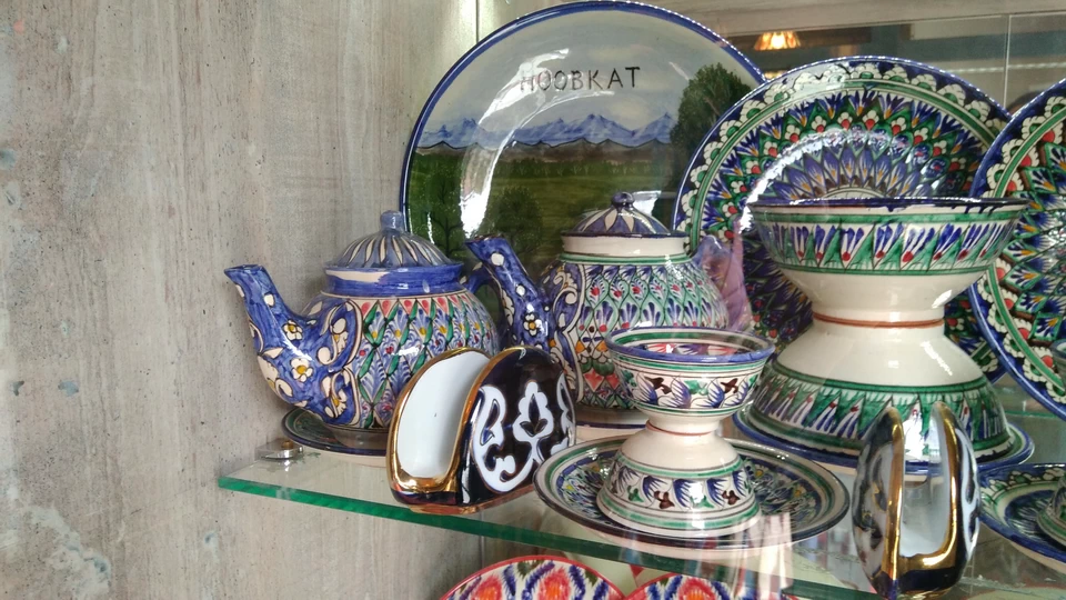 Кафе Султан. Узбекская посуда