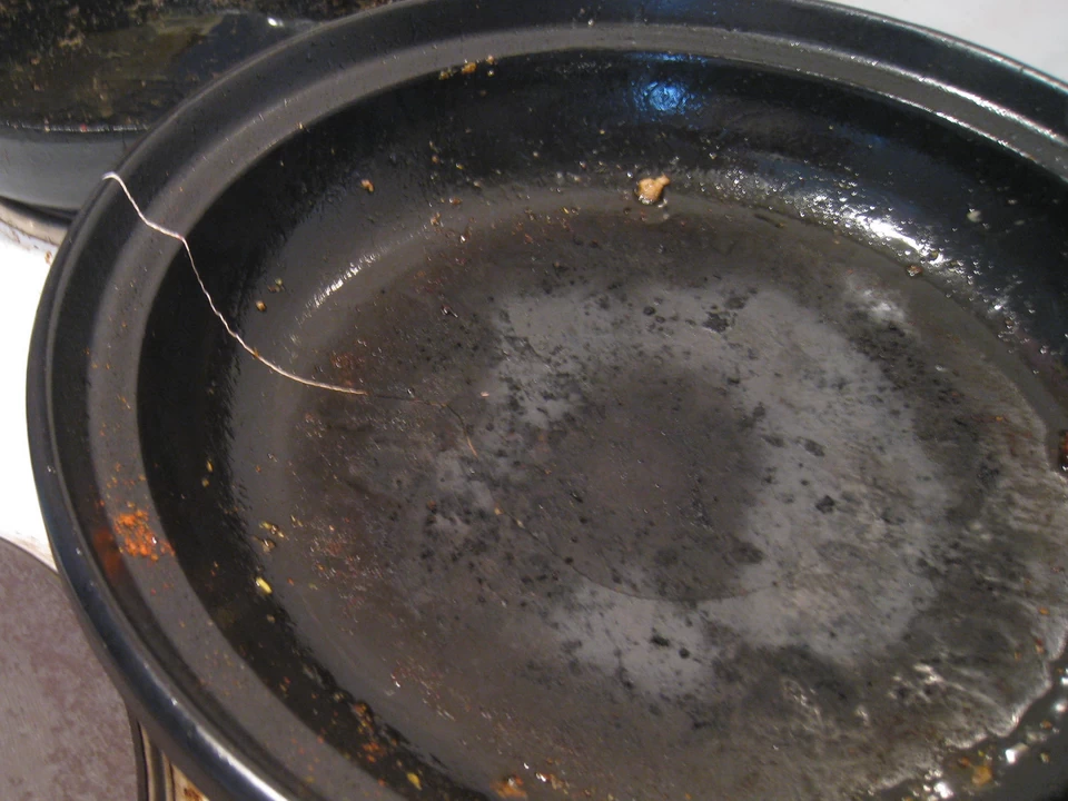 Первый блин: итальянский таджин Помидоро спустя пять минут обжарки индейки на плите